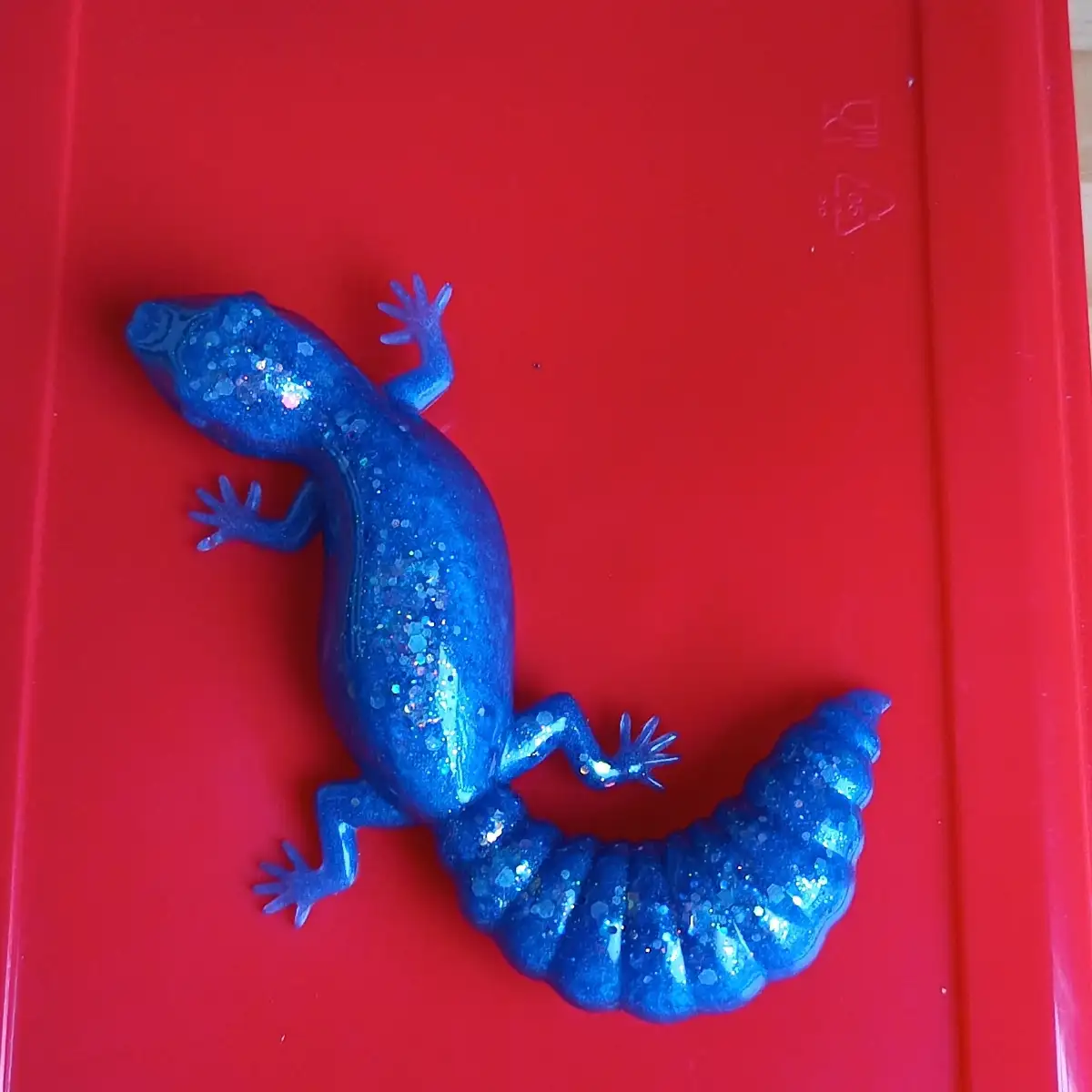 Salamandre en résine époxy